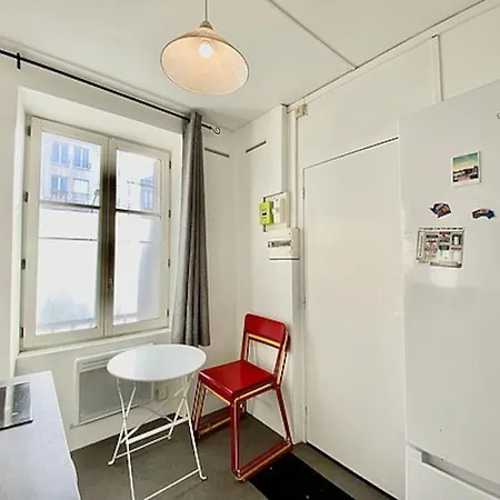 20e Arrondissement Pour 2 Personnes Appartement